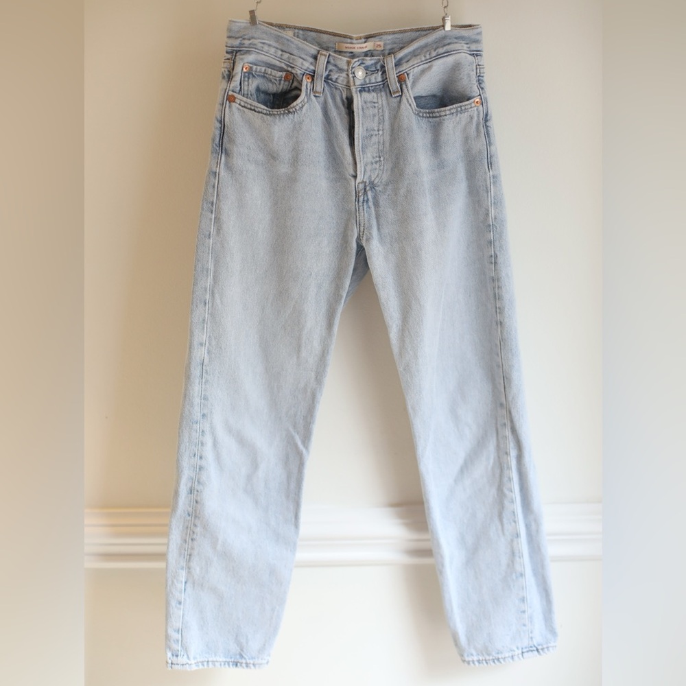 Levi's Premium Wedgie Straight Jeans Women's 25 Light Wash High Button Fly Denim